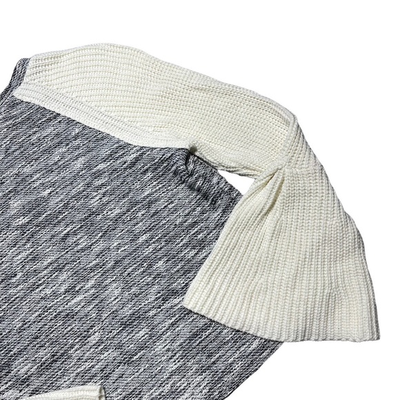 Anthropologie Gray and Ivory Dolan Knit Bell Sleeve Sweater XS - Picture 6 of 9